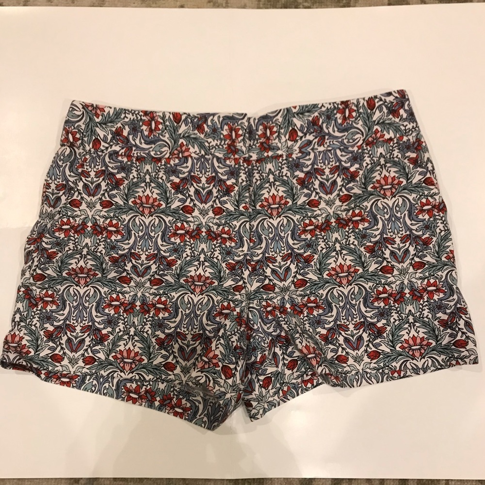 Ann Taylor Loft Riviera Shorts Size 6